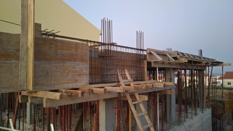 Trabalho em estrutura elevada