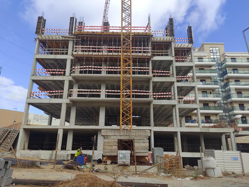 Edifício em fase estrutural